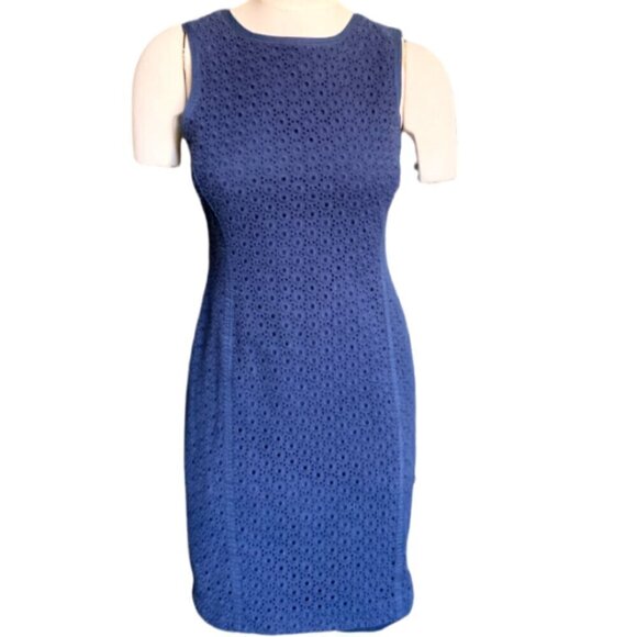 Talbots Seth Dress Eyelet Overlay Sleeveless Sheath Dress Sz 6P Navy Blue 32G - Picture 1 of 6